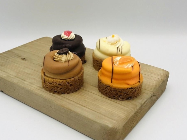Harde Wener Petit Four